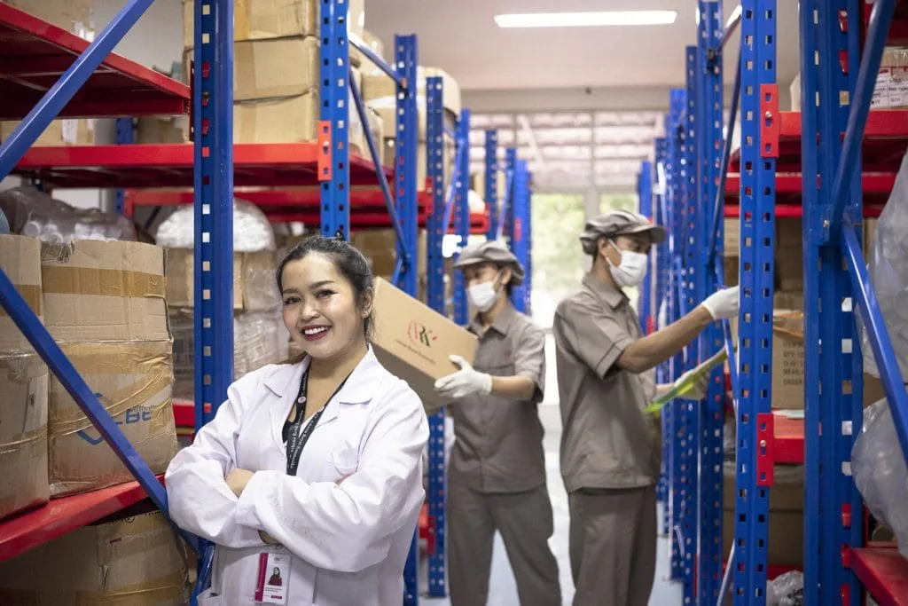 FILLING-WAREHOUSE_272.jpg