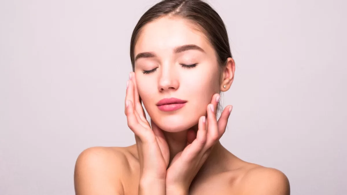 Rekomendasi kandungan skincare terbaik untuk membantu mencerahkan kulit wajah