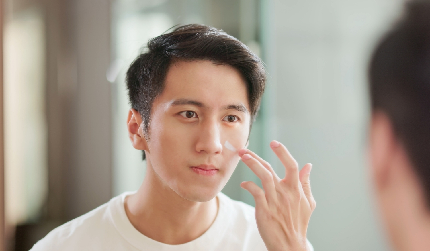 perbedaan skincare pria dan wanita