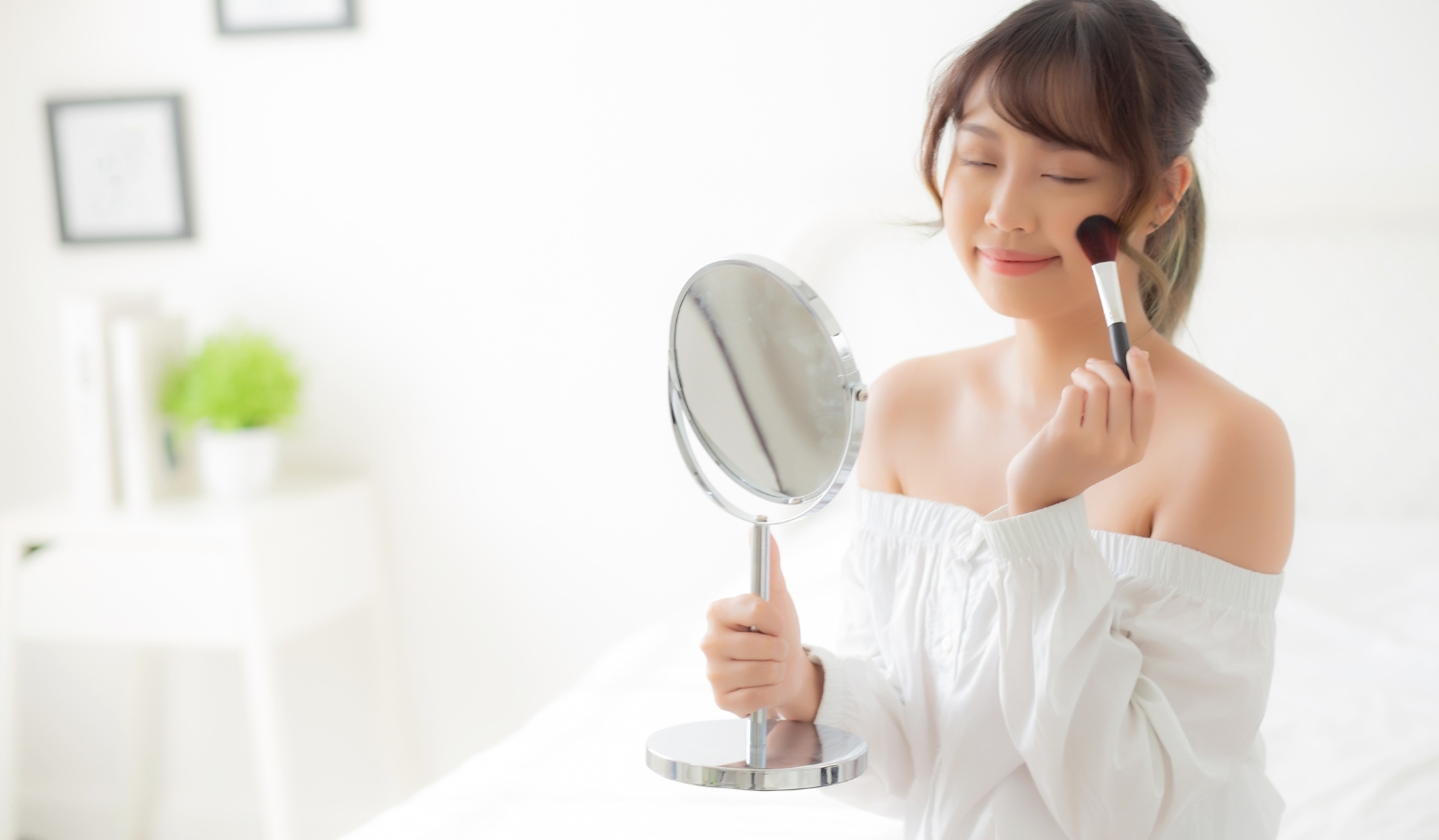 tips memilih blush on yang sesuai dengan warna kulit